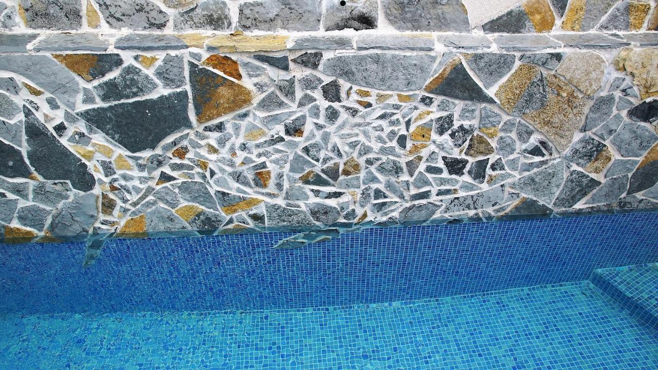 Penthouse Stoliv New Spa-Pool Villa Is Located 5M From The Sea, Exclusive Terrace,Private Jetty Wih Sunbeds, Pebble Beach, Secluded Location Total Area 375M2 At Your Disposal コトル エクステリア 写真