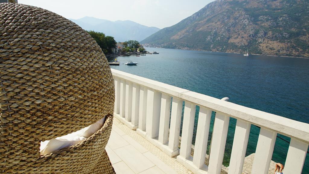 Penthouse Stoliv New Spa-Pool Villa Is Located 5M From The Sea, Exclusive Terrace,Private Jetty Wih Sunbeds, Pebble Beach, Secluded Location Total Area 375M2 At Your Disposal コトル エクステリア 写真
