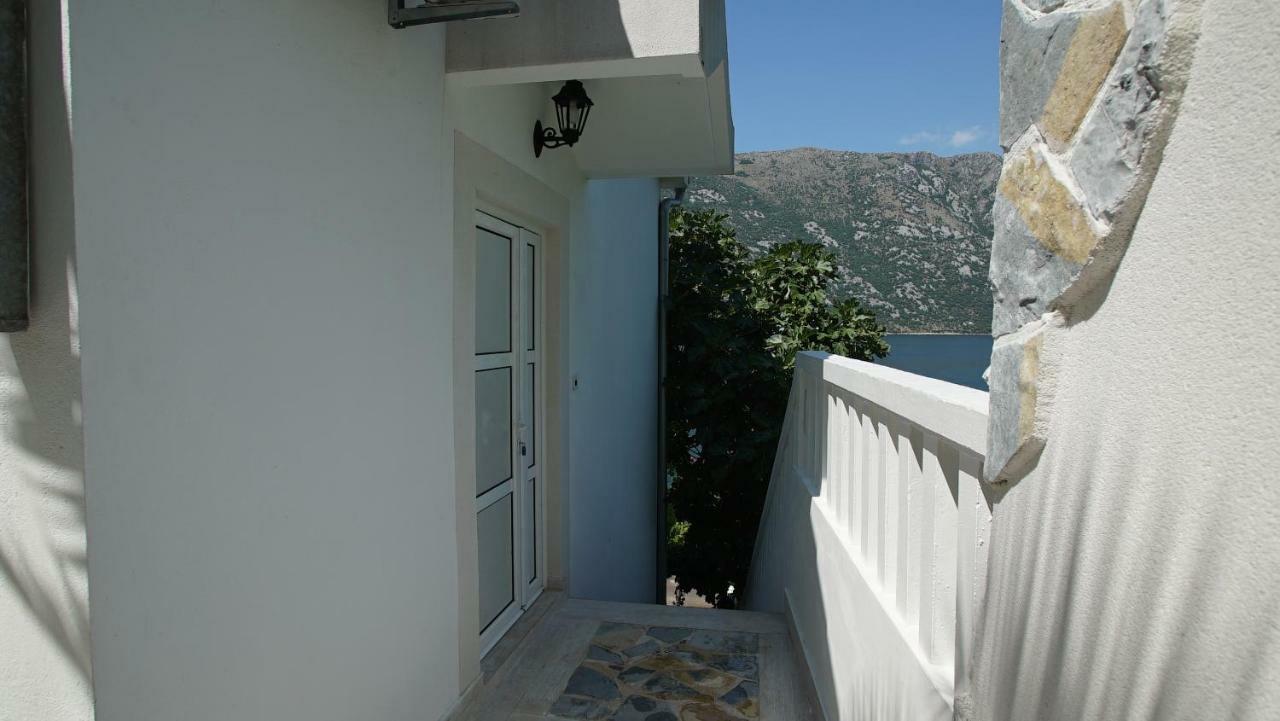 Penthouse Stoliv New Spa-Pool Villa Is Located 5M From The Sea, Exclusive Terrace,Private Jetty Wih Sunbeds, Pebble Beach, Secluded Location Total Area 375M2 At Your Disposal コトル エクステリア 写真